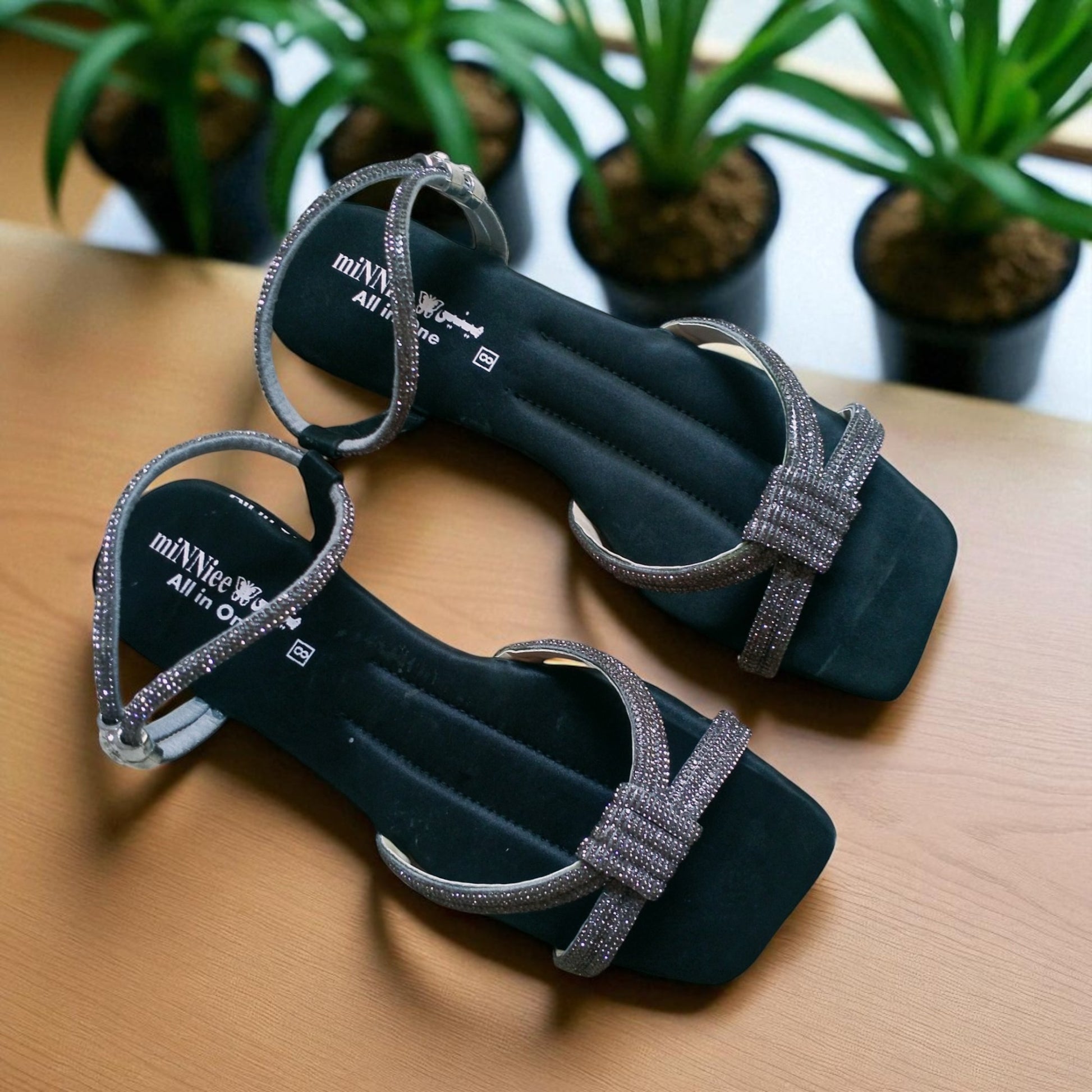 black-flat-2